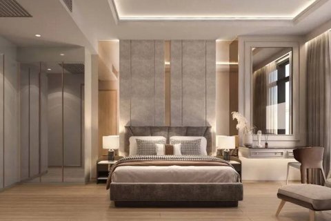 Soonthareeya Ratchadamri 14