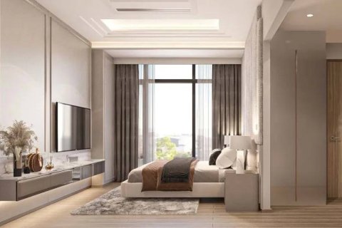 Soonthareeya Ratchadamri 17