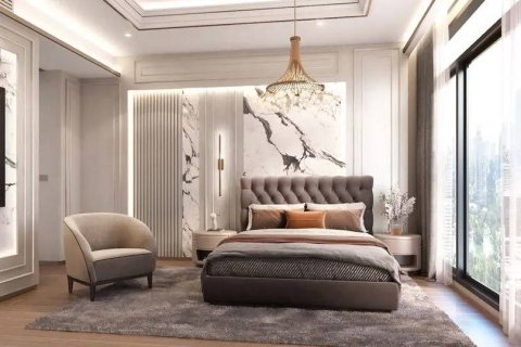 Soonthareeya Ratchadamri 16